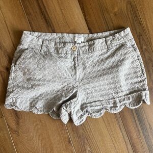 Crown & Ivy Shelby Gray Shorts with Scalloped Hem size 14